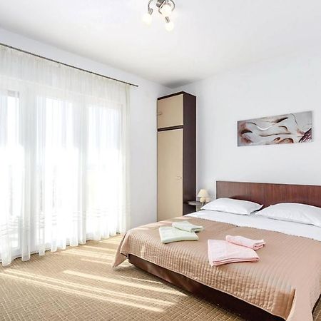 Apartment Vesna Selce Exterior photo